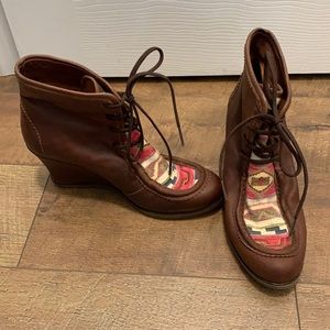 Anthropologie holding horses booties